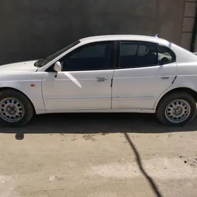 Daewoo Leganza 1998