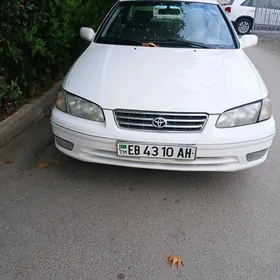 Toyota Camry 2000