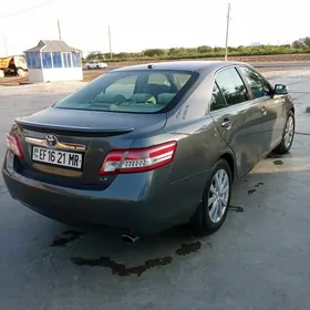 Toyota Camry 2010