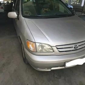 Toyota Sienna 2001