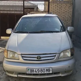 Toyota Sienna 2002