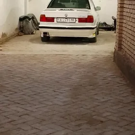 BMW 525 1992