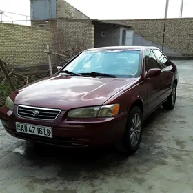 Toyota Camry 1999