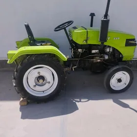 Traktor X220