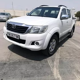 Toyota Hilux 2013
