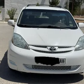 Toyota Sienna 2008