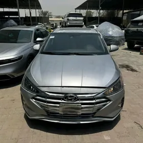 Hyundai Elantra 2020