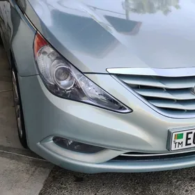Hyundai Sonata 2011