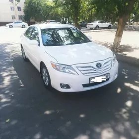 Toyota Camry 2011
