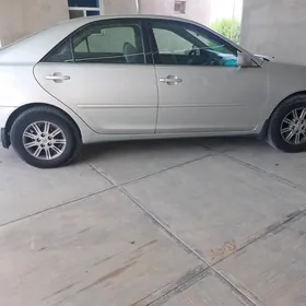 Toyota Camry 2004