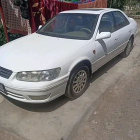 Toyota Camry 1998