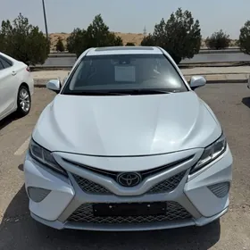Toyota Camry 2020