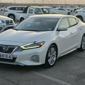 Nissan Maxima 2021