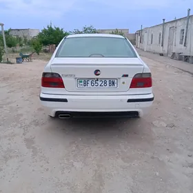 BMW E39 1999