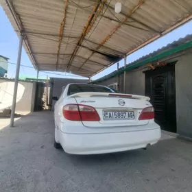 Nissan Maxima 2004