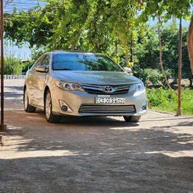 Toyota Camry 2014