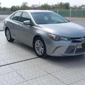 Toyota Camry 2017