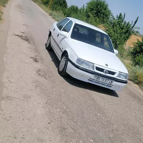 Opel Vectra 1992