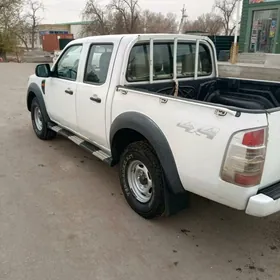 Toyota Hilux 2011