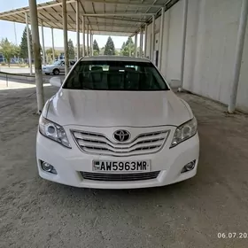 Toyota Camry 2010