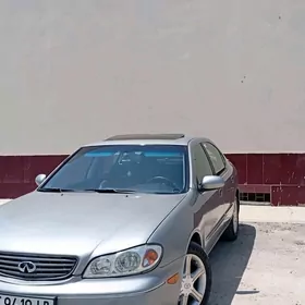 Infiniti I30 2000