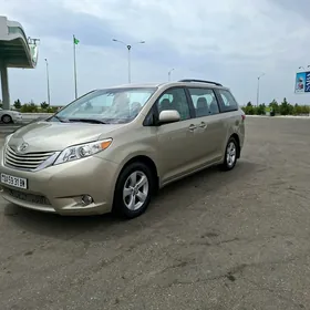 Toyota Sienna 2017