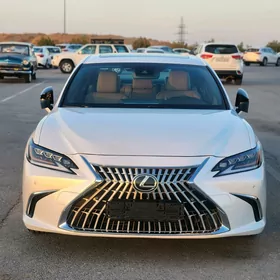 Lexus ES 350 2019