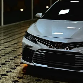 Toyota Camry 2022