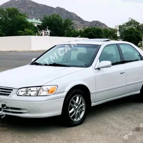 Toyota Camry 2000