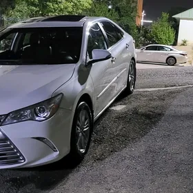 Toyota Camry 2017