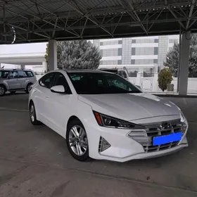 Hyundai Elantra 2020