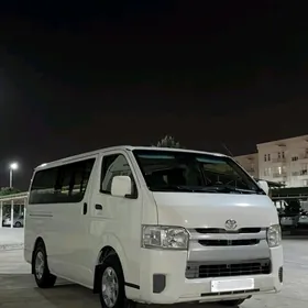 Toyota Hiace 2014