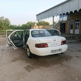 Toyota Camry 1993
