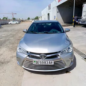 Toyota Camry 2016