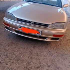 Toyota Camry 1993