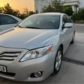 Toyota Camry 2010