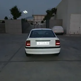 Opel Vectra 1991