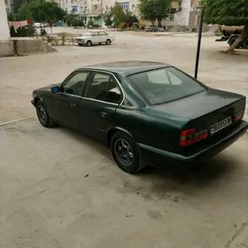 BMW 525 1990