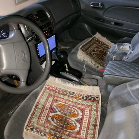 Hyundai Sonata 1998