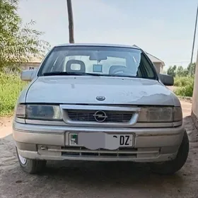 Opel Vectra 1989