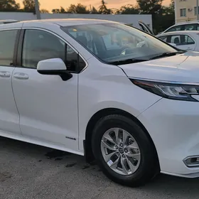 Toyota Sienna 2021