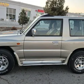 Mitsubishi pajero 1992-1999y