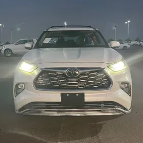 Toyota Highlander 2020