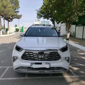 Toyota Highlander 2022