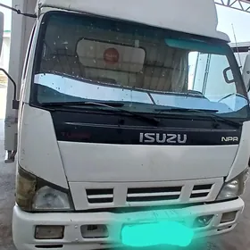 Isuzu Forward 2010