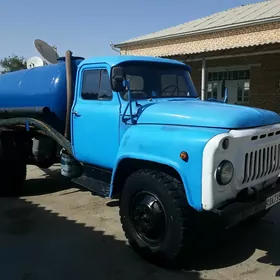 Gaz 53 1983