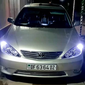 Toyota Camry 2004