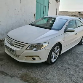 Volkswagen CC 2011