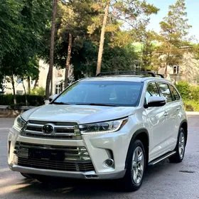 Toyota Highlander 2018