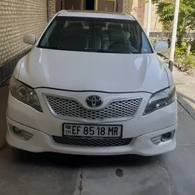 Toyota Camry 2011
